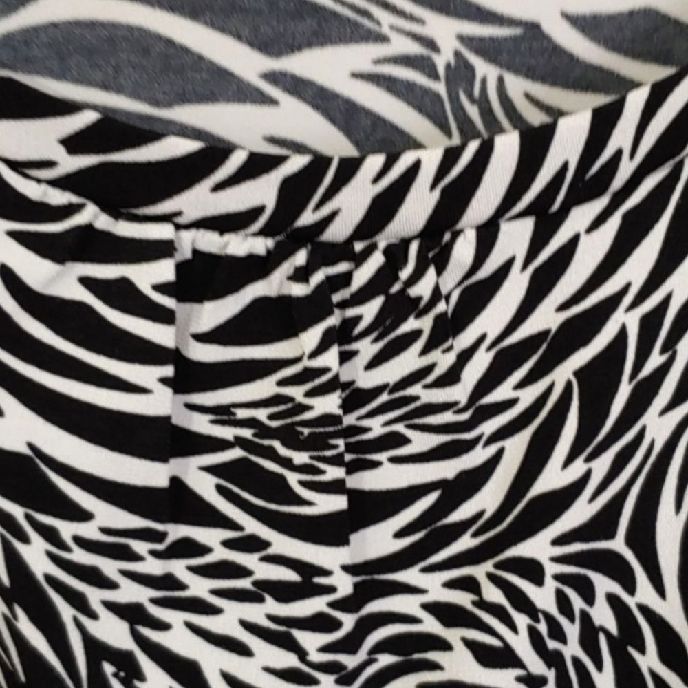 🦓 EUC Zebra Print Short Cap Sleeve Stretchy Top by Worthington - Picture 10 of 10